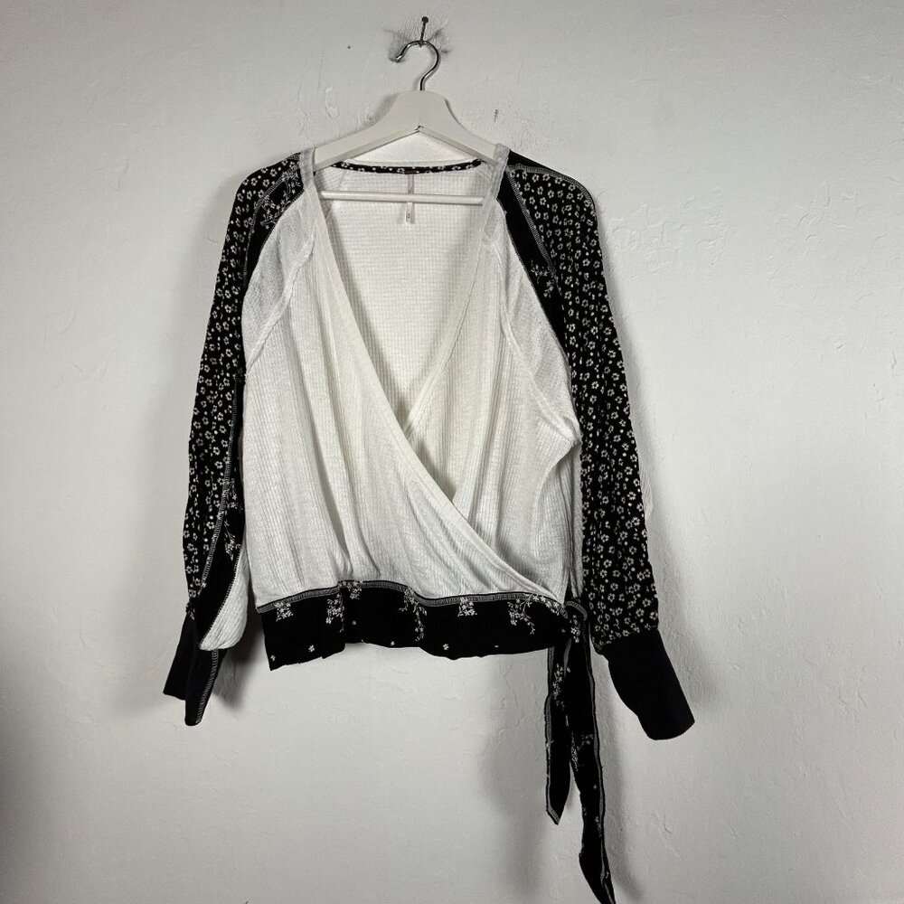 Free People Womens Auxton Thermal Tie Waist Top Medium White Black Floral Knit